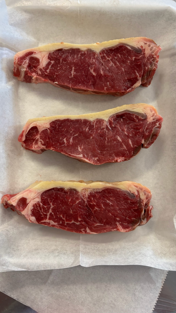 [AUA-21420000FR] Grass-fed Striploin (Frozen)