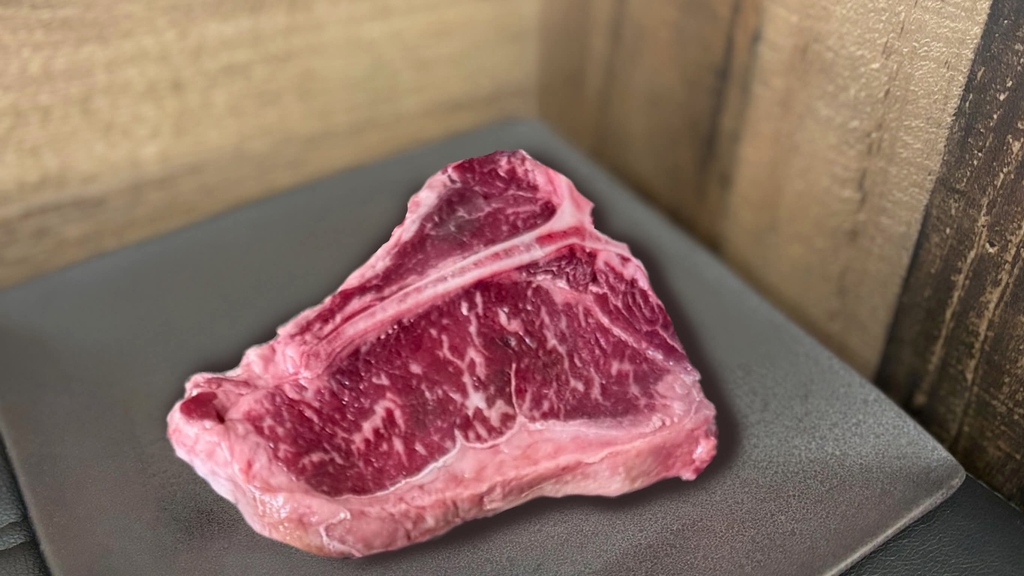 [AUW-15521107FR] Wagyu Porterhouse/T-bone Steak MS6/7 (Frozen, 1" cut (18-20 oz))